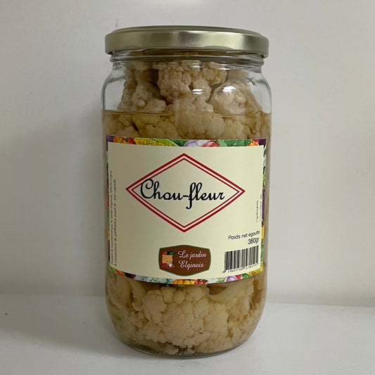 Le Jardin Elginois à Legny (69620) produit et transforme ses légumes. Les choux-fleurs sont proposés en bocaux de 380g. Ingrédients : choux-fleurs, sel. À retrouver chez Click & POULETTE à 4,95 euros / bocal