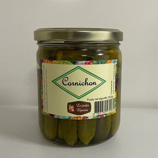 Le Jardin Elginois à Legny (69620) produit et transforme ses légumes. Les cornichons sont proposés en bocaux de 250g. Ingrédients : cornichons, vinaigre blanc. À retrouver chez Click & POULETTE à 3,45 euros / bocal